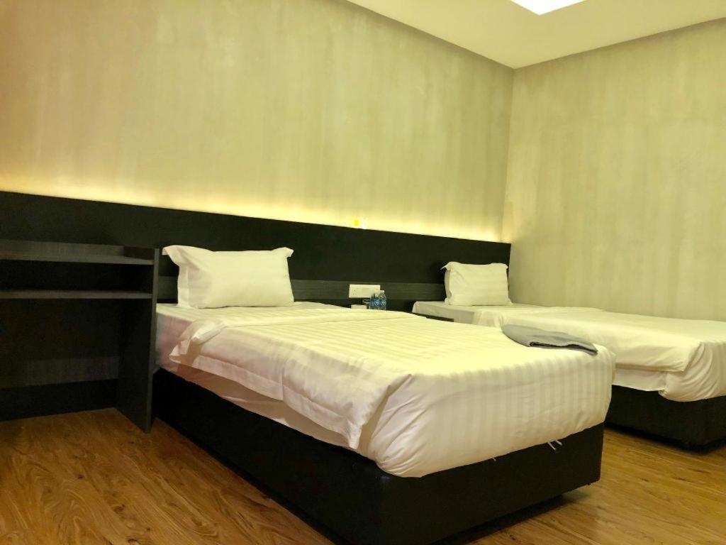 Monaco Boutique Hotel Sadong Jaya Κότα Κιναμπαλού Εξωτερικό φωτογραφία