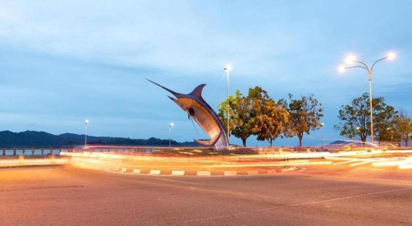 Monaco Boutique Hotel Sadong Jaya Κότα Κιναμπαλού Εξωτερικό φωτογραφία